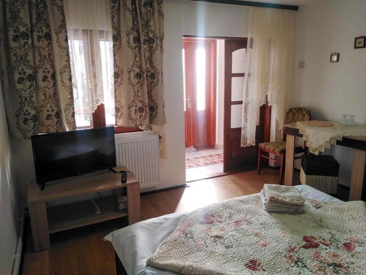 Bed and Breakfast Casa La Agapia Zewnętrze zdjęcie